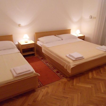 Apartments Petricevic Selce Exterior foto