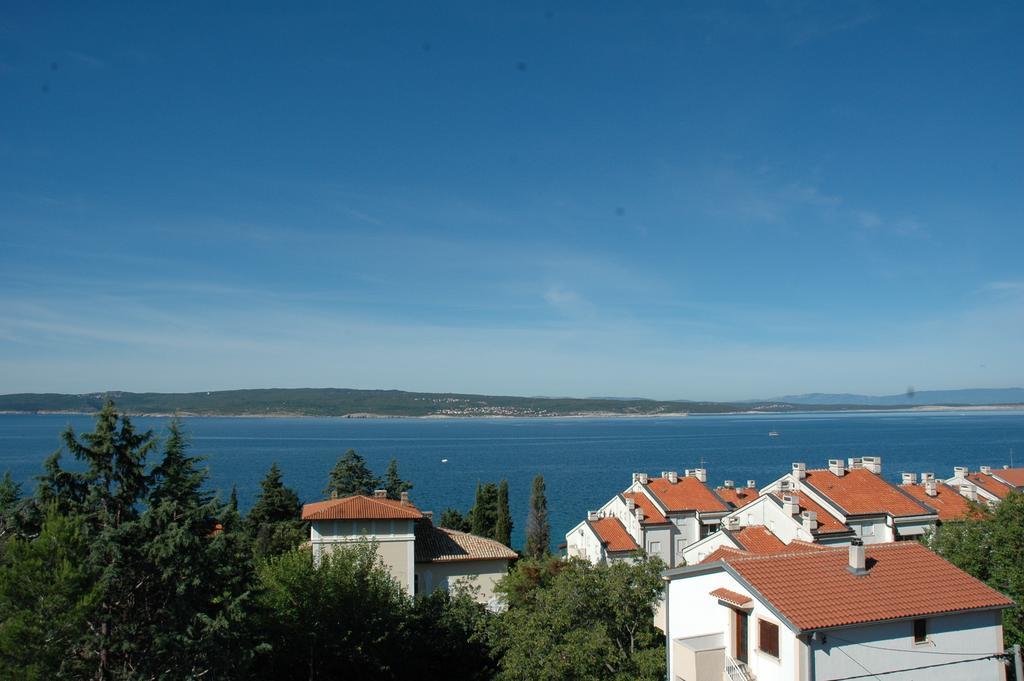 Apartments Petricevic Selce Exterior foto